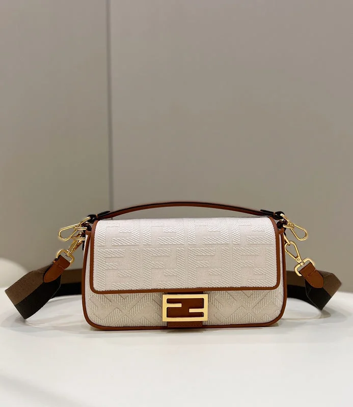 Fendi bags with a chain - link trim and a leather body for a modern and edgy lookWF - Fendi Bags - 231