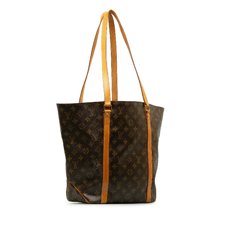 Louis Vuitton bags with a magnetic snap closure for easy accessLouis Vuitton Monogram Sac Shopping (67JOeM)