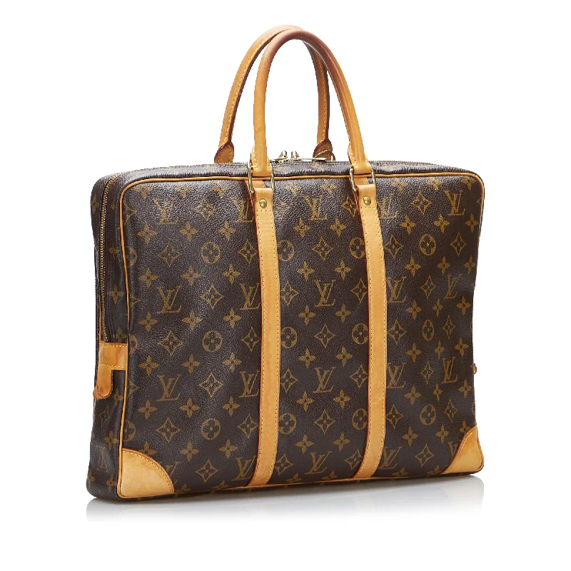 Ladies Louis Vuitton Capucines bags with a detachable shoulder strapLouis Vuitton Monogram Porte Documents Voyage (TnXgZQ)