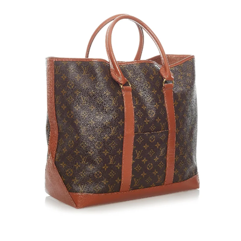 Louis Vuitton Alma bags with a monogram - embossed leather surfaceLouis Vuitton Monogram Sac Weekend GM (31614)