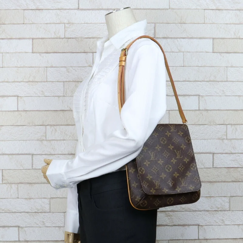 Ladies Louis Vuitton Capucines bags with a detachable shoulder strapLouis Vuitton Musette Salsa Monogram Shoulder Bag Brown Ladies