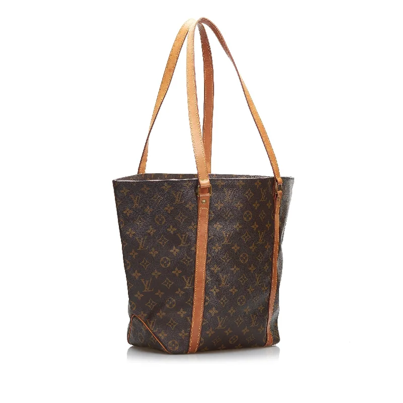 Ladies Louis Vuitton Capucines bags with gold - toned hardwareLouis Vuitton Monogram Sac Shopping (6s9D1F)