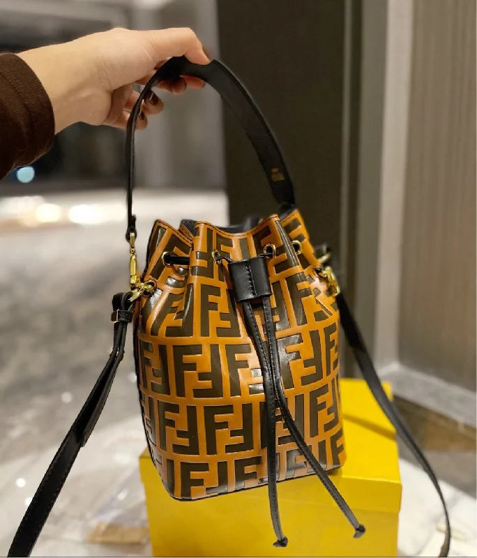 Ladies Fendi shoulder bags with a detachable scarf strap for a stylish and versatile optionWoman Fendi shoulder handbag