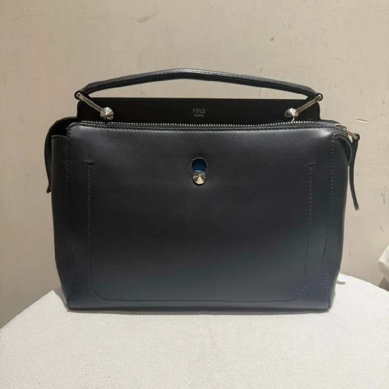 Fendi tote bags with a reinforced bottom for increased durabilityFendi Peekaboo Black Leather Handbag Medium