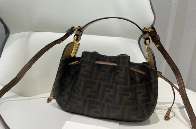 Ladies Fendi shoulder bags with a magnetic - closure flap for easy opening and closingNew Woman Fendi handbag