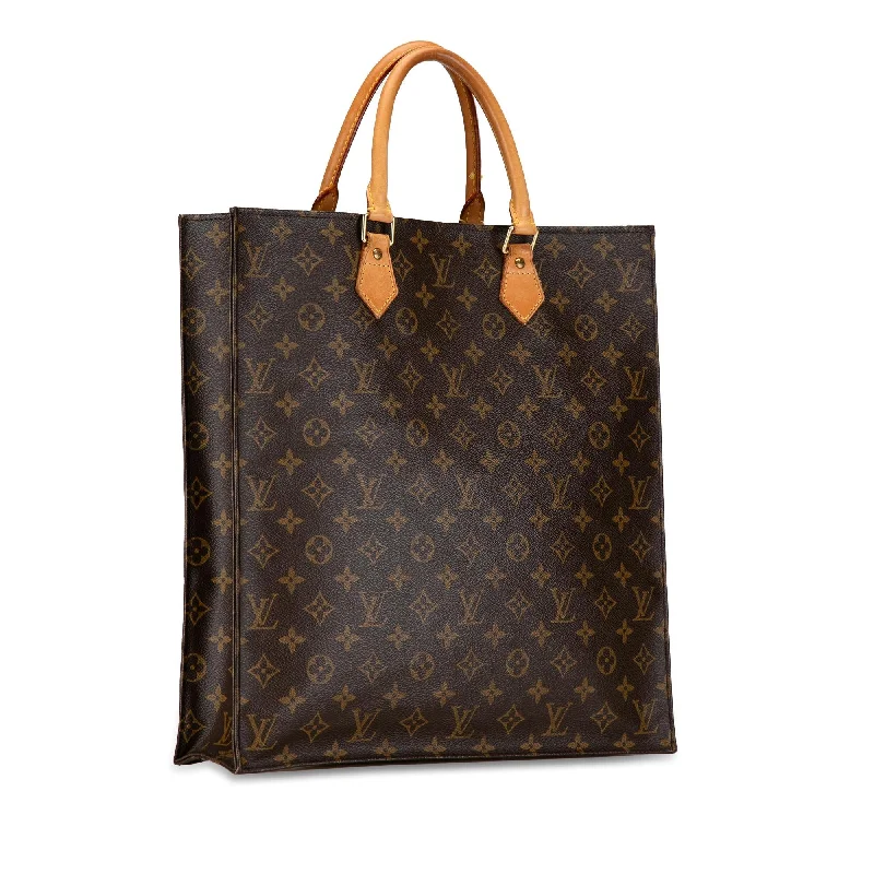 Ladies Louis Vuitton Petite Malle bags in a pastel color for a soft lookLouis Vuitton Monogram Sac Plat (xpWb4K)