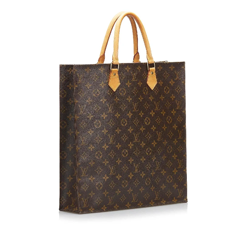 Louis Vuitton Twist bags with a snakeskin - effect panel for a bold lookLouis Vuitton Monogram Sac Plat (YMNWDG)