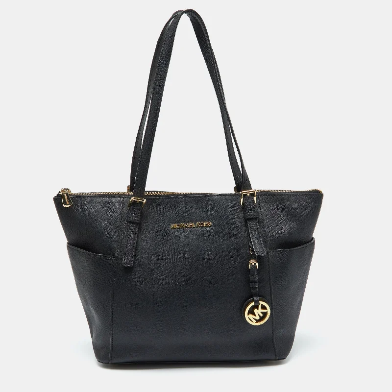 Michael Michael Kors Bags for fashion bloggers to showcase on social mediaBlack Leather Medium Jet Set Top Zip Tote