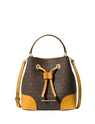 Michael Michael Kors Bags for wine tastings in a refined styleMichael Michael Kors Mercer Small Logo Bucket Bag