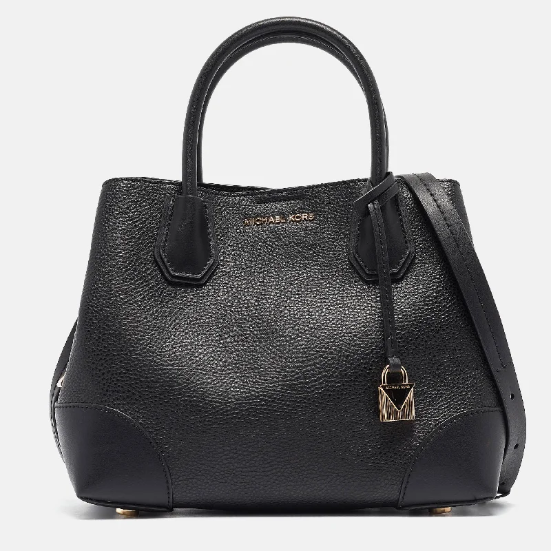 Michael Michael Kors Bags for opera nights in a glamorous and refined styleBlack Leather Small Mercer Gallery Tote