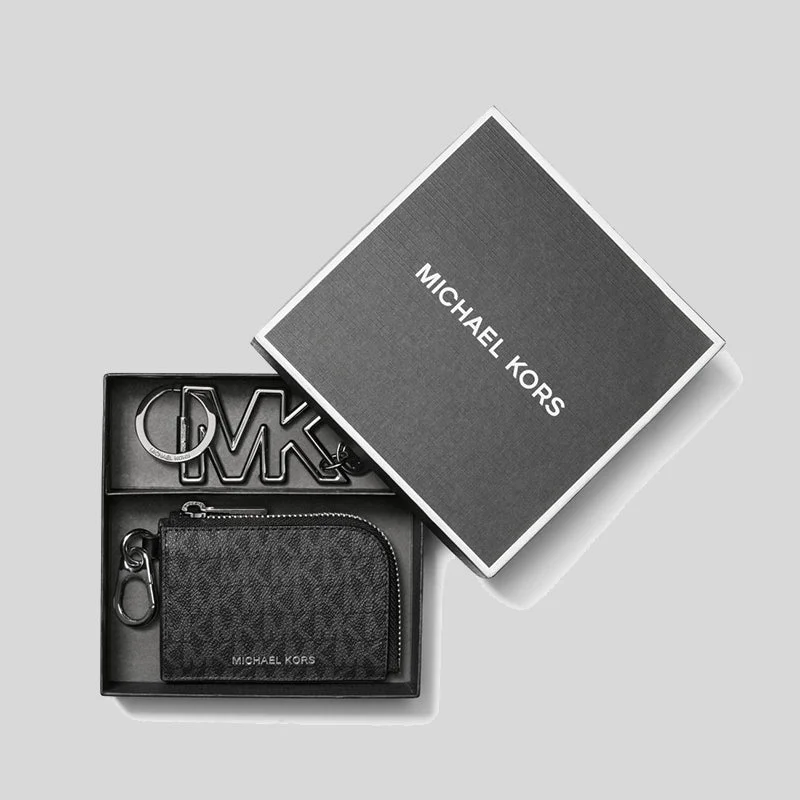 Michael Michael Kors Bags for backpackers who want a touch of luxuryMICHAEL KORS Logo Wallet and Keychain Gift Set Black 36S3LGFE6B