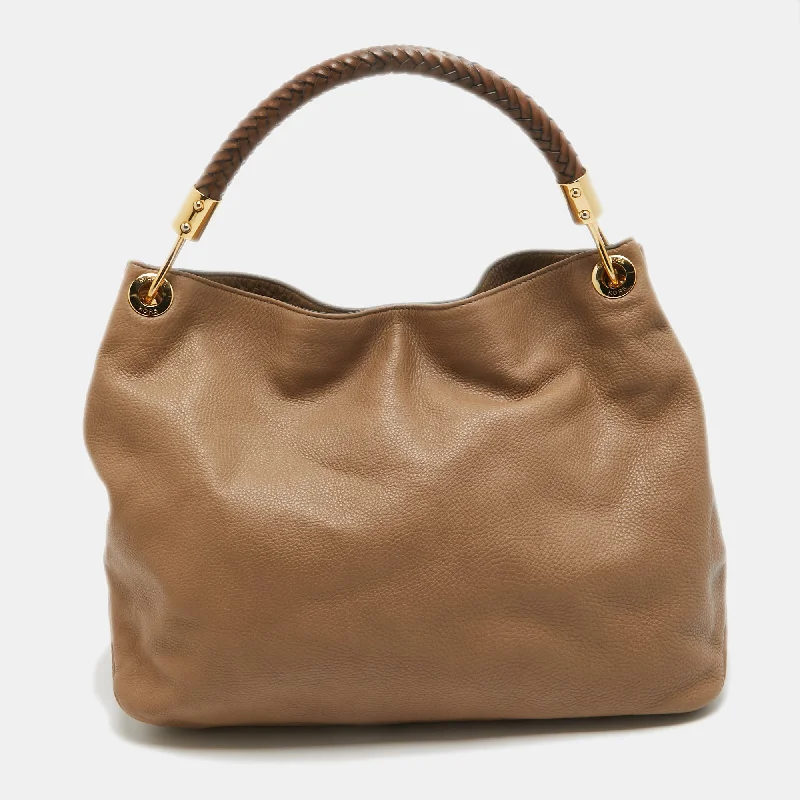 Michael Michael Kors Bags for family vacations to keep essentials organizedTan Leather Skorpios Hobo