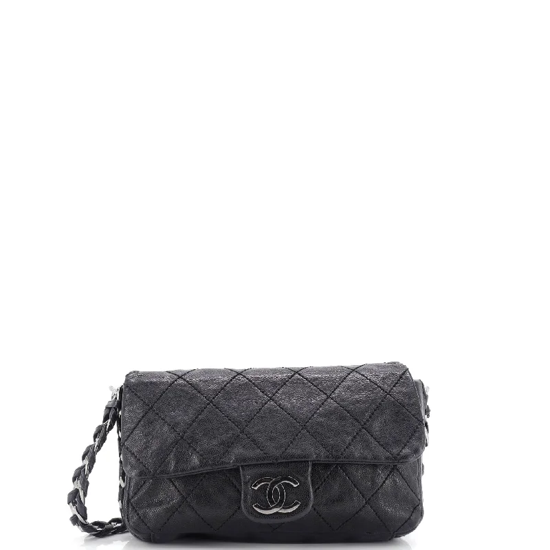 Modern Chain Flap Bag Quilted Glazed Caviar Medium