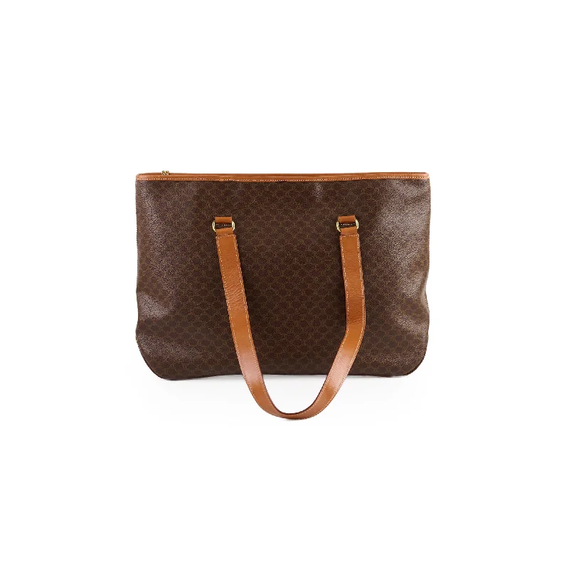 Minimalist Celine Bags for a Sleek and Chic LookCeline Vintage Brown Shoulder Tote