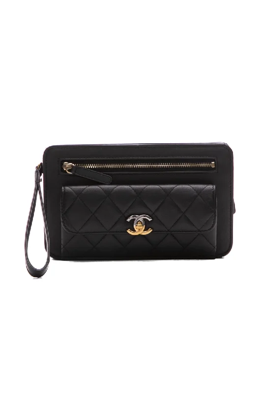 Chanel bags for the minimalist fashionClassic Trendy Pouch