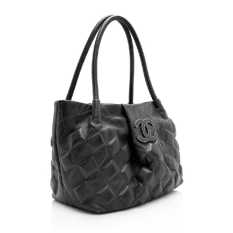 Chanel bags for those who value investment piecesChanel Calfskin Sloane Small Tote (17980)