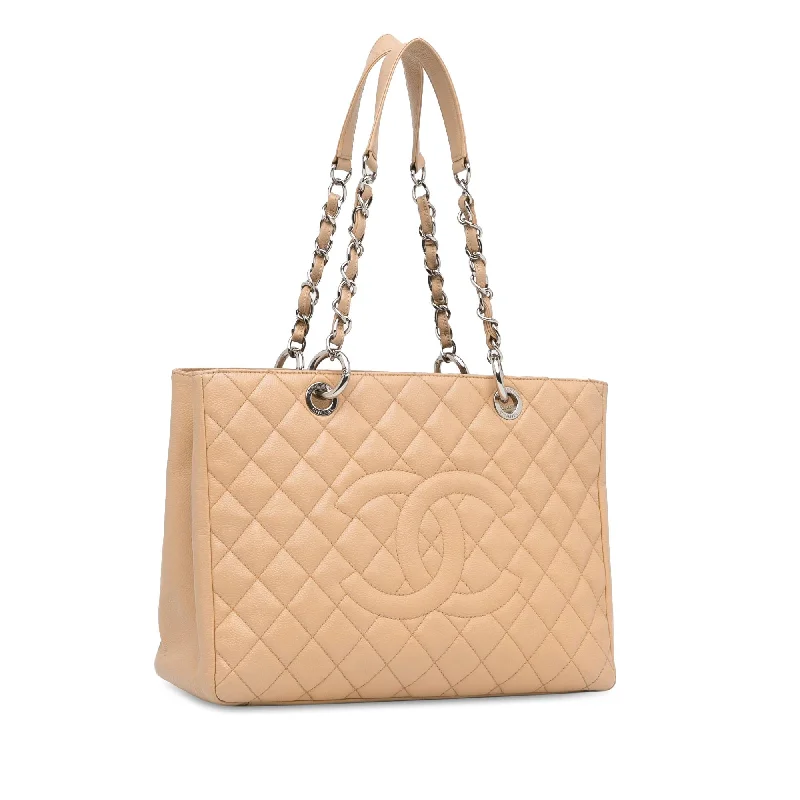 Chanel bags with leather and tweed combinationsChanel Caviar Grand Shopping Tote (LyPVox)