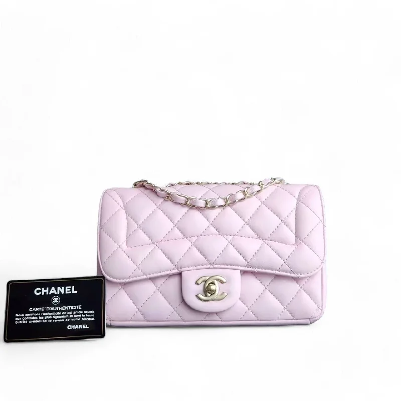 Chanel bags with iconic gold chainsChanel Chic Flap Small - 23CM Quilted Lambskin Sakura Light Pink Gold Hardware Series 21