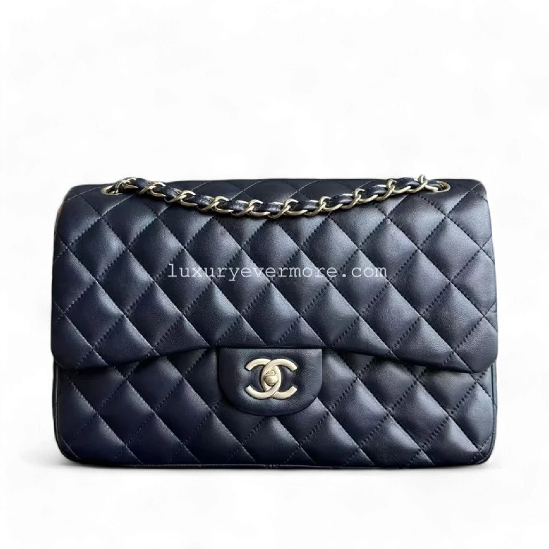 Chanel classicChanel Classic Flap Jumbo Quilted Lambskin Dark Navy Blue Golden Hardware Series 20