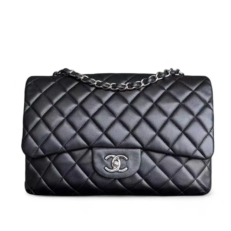 Chanel Lightweight Handbag for Daily ErrandsChanel Classic Flap Jumbo - Single Flap Quilted Lambskin 30CM Black Silver Hardware Series 13