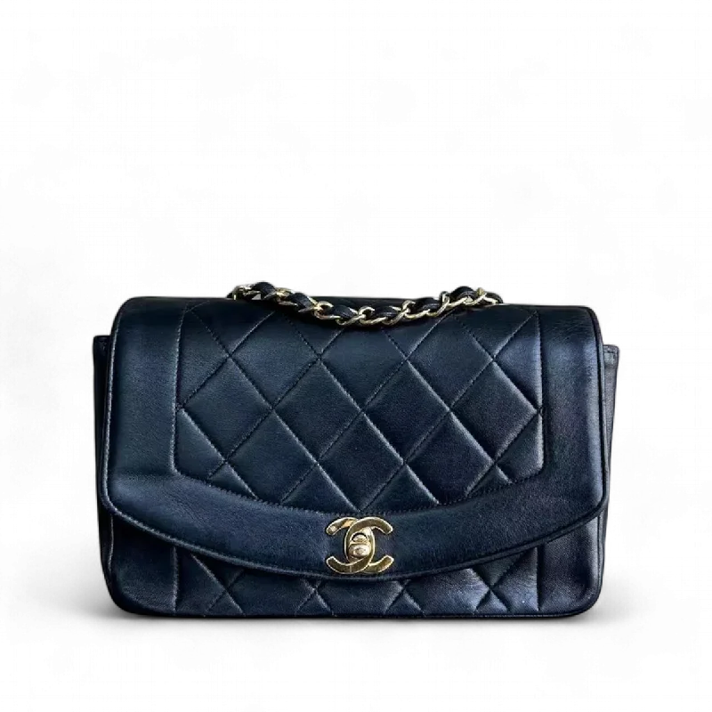 Chanel Vintage Inspired Handbag for Retro LoversDiana Small 23CM Vintage Quilted Lambskin Black Golden Hardware Series 2