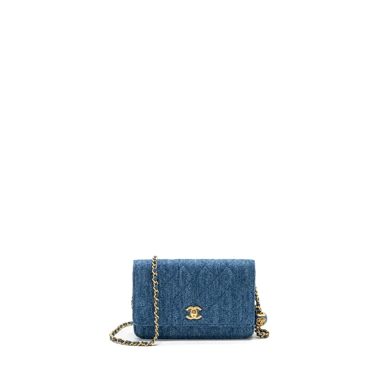 Chanel bags for a polished and professional appearanceChanel pearl crush wallet on chain denim blue GHW (microchip)