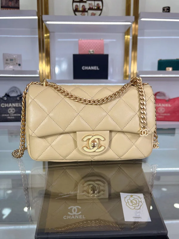 Chanel Handbag with Adjustable Strap for ComfortWF - Chanel Bags - 1080